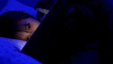 El 'jet lag' social de los adolescentes: «Un 24% tiene peor rendimiento académico por ir a dormir más tarde en fines de semana»