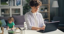 2.500 euros por facilitar el teletrabajo y flexibilizar el horario: el plan de Extremadura para pymes y autónomos