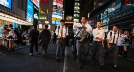 El extraño zumbido que solo puedes escuchar a una edad. La frecuencia que Japón, EEUU y Europa utiliza contra los jóvenes