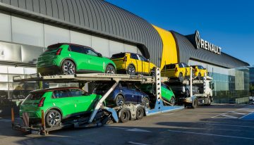 Si la pregunta es «cómo van las ventas de coches eléctricos en España» la respuesta es: batiendo cifras a velocidad de vértigo
