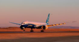 El 777X es la gran apuesta de Boeing para volver a la cima: alas plegables, cabina rediseñada y el motor más grande del mundo