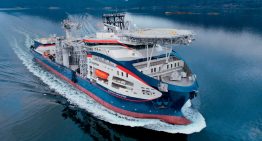 Monna Lisa, el gigantesco barco encargado de cablear los océanos: despliega y entierra cables hasta 3.000 metros de profundidad