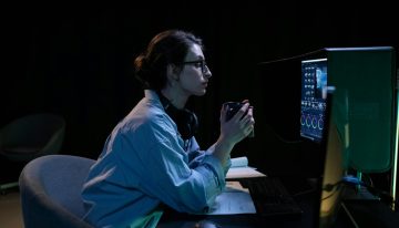 Algo está pasando en Silicon Valley. Cada vez más startups se están pasando a la jornada '996' de China