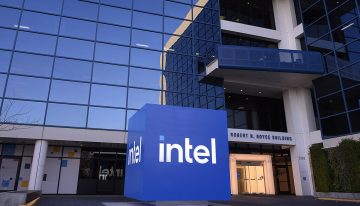 Intel acaba de confirmar uno de sus mayores repliegues en años: miles de despidos y adiós a fábricas en tres países