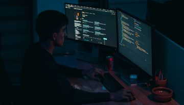 Trabajó para cuatro startups a la vez y nadie lo notó: el 'Sohamgate' ha puesto en evidencia el reclutamiento de Silicon Valley