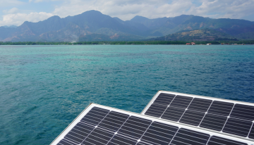 China ha estrenado su primer parque solar flotante en el mar: paneles que suben y bajan con la marea