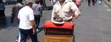 Los organilleros son parte del tejido cultural de Ciudad de México. El problema es que ya no hay quien fabrique los instrumentos