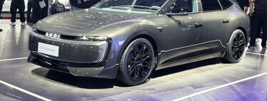 En China, los legendarios cuatro aros de Audi han desaparecido: su logo ahora es un simple AUDI en mayúsculas