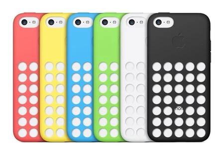 Funda del iPhone 5c tapando "iPhone" y dejando solo "hon"
