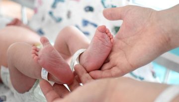 Técnica de los tres padres: nacen en Reino Unido los primeros bebés in vitro tratados contra enfermedades hereditarias mortales