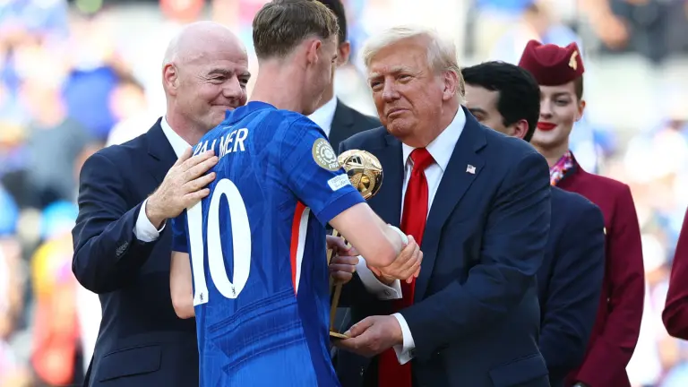 Abucheos y aplausos a Donald Trump en la final del Mundial de Clubes de la FIFA