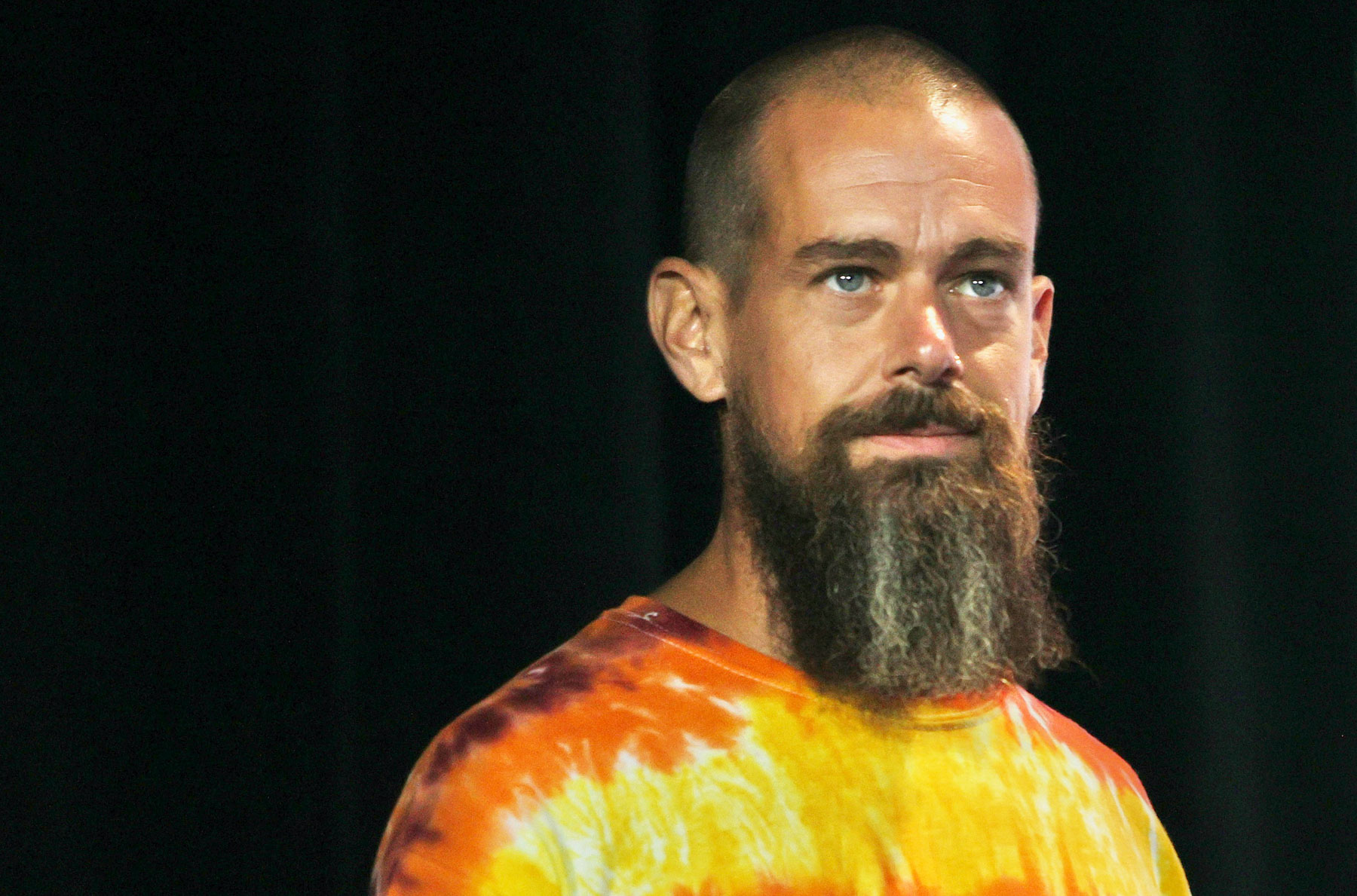 CDATA[
Jack Dorsey , cocreador de Twitter y fundador de Bluesky, presentó este lunes Bitchat , una aplicación de mensajería encriptada y descentralizada que funciona sin conexión a internet .
¿Cómo funciona Bitchat?
![