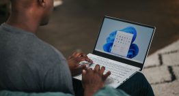 Microsoft ya tiene su visión de cómo será Windows en 2030. De ratón y teclado, poco: lo que harás es hablar con él