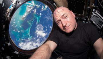Las Perseidas caen tan rápido a la Tierra que solo tres astronautas han logrado fotografiarlas «desde arriba»