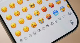 Cuando envías un emoji desde tu iPhone, esperas que se entienda. El problema llega cuando tu mensaje aterriza en un Samsung (o cualquiera otro Android)