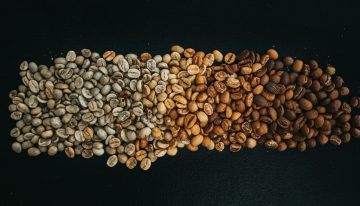 España está enamorada de un tipo de café que Europa tiene vetado: la culpa es de la tradición y las acrilamidas