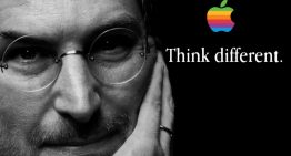 Steve Jobs pronunció dos palabras que resucitaron Apple en su peor momento. «Think Different» y eso tenía un error gramatical que nadie notó