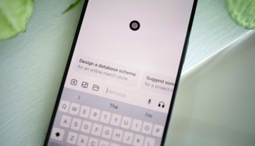 El streaming lleva años persiguiendo las cuentas compartidas. La IA no tiene ese problema: nuestras conversaciones nos avergüenzan