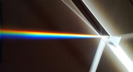 Qué es un año luz y por qué es imposible recorrerlo en menos de un año, según la relatividad de Einstein