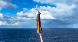 SpaceX acaba de publicar imágenes inéditas de la Starship “rostizada”. Una perspectiva única de su amerizaje tras la reentrada más dura