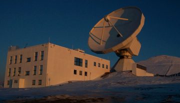 El WiFi y las redes móviles están dejando «ciegos» a los radiotelescopios: es un problema para todo el pl