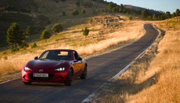 A bordo del Mazda MX-5: es incómodo, es pequeño, es ruidoso, es encantador, es único, es genial
