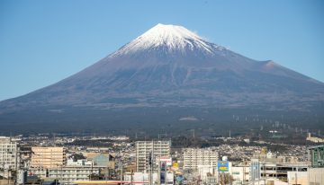 Que el Monte Fuji entre en erupción sería catastrófico, así que el gobierno de Japón ha usado IA para advertir a la población