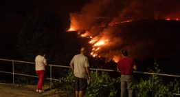 Última hora de los incendios en España, en directo | Los incendios obligan a más de 5.000 personas a pasar la noche fuera de sus casas