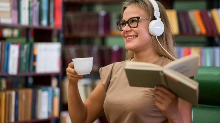 ¿Estudiar con música puede mejorar el rendimiento cognitivo? Esto dice la ciencia