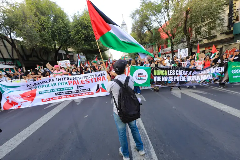 Marcha pro-Palestina en la CDMX finaliza con incidentes menores