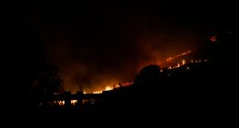 Incendios forestales activos, en directo | El incendio de Chandrexa de Queixa (Ourense) arrasa 3.000 hectáreas, más que toda la superficie quemada en Galicia en 2024