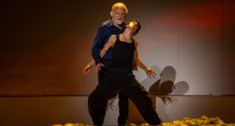 ‘Memorias de Adriano’: Lluís Homar resucita al emperador en el teatro romano de Mérida