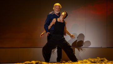 ‘Memorias de Adriano’: Lluís Homar resucita al emperador en el teatro romano de Mérida