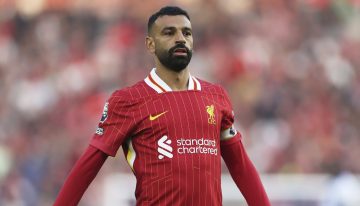 Salah critica el homenaje de la UEFA al “Pelé palestino” por no especificar las causas de su muerte
