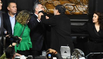 Alito Moreno agrede a Gerardo Fernández Noroña en el Senado