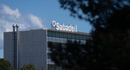 El BBVA ajusta esta semana el precio de su opa por el Sabadell para compensar el dividendo