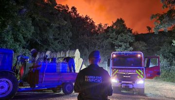 Última hora de los incendios en España, en directo | La situación de los incendios mejora en Galicia y Castilla y León, pero el viento complica el trabajo en Extremadura