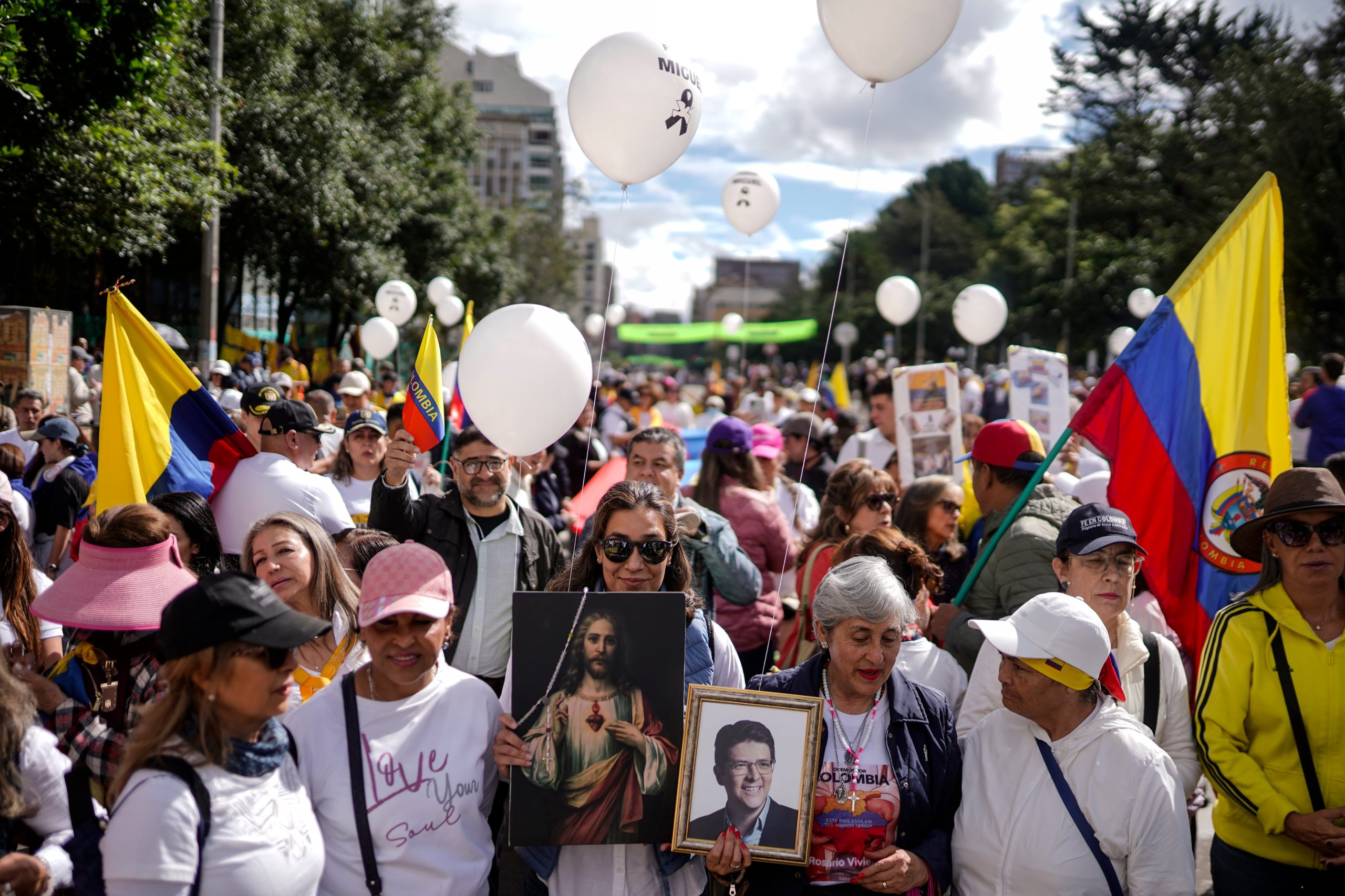 Marcha en apoyo al precandidato presidencial Miguel Uribe, el pasado 15 de junio, en Bogotá.