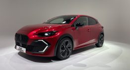 El Renault Clio quiere ser el abanderado del futuro urbano de combustión: motor híbrido de 160 CV y un consumo ridículo