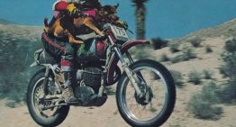 Hace 50 años, un hombre ganó el 'Dakar de EEUU' con un copiloto insólito: su perro