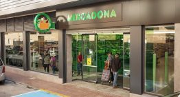 Mercadona se las ha apañado para que su reino no deje de crecer. Y cada vez está más claro cómo: marca blanca y platos preparados
