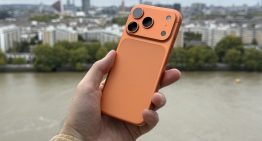 iPhone 17 Pro, primeras impresiones: lo primero, un 'sí' rotundo al color naranja. Lo segundo, Apple viene pisando fuerte