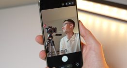 Todas las miradas apuntan a las cámaras traseras del iPhone 17, pero la que a mí me ha dejado sin palabras está delante