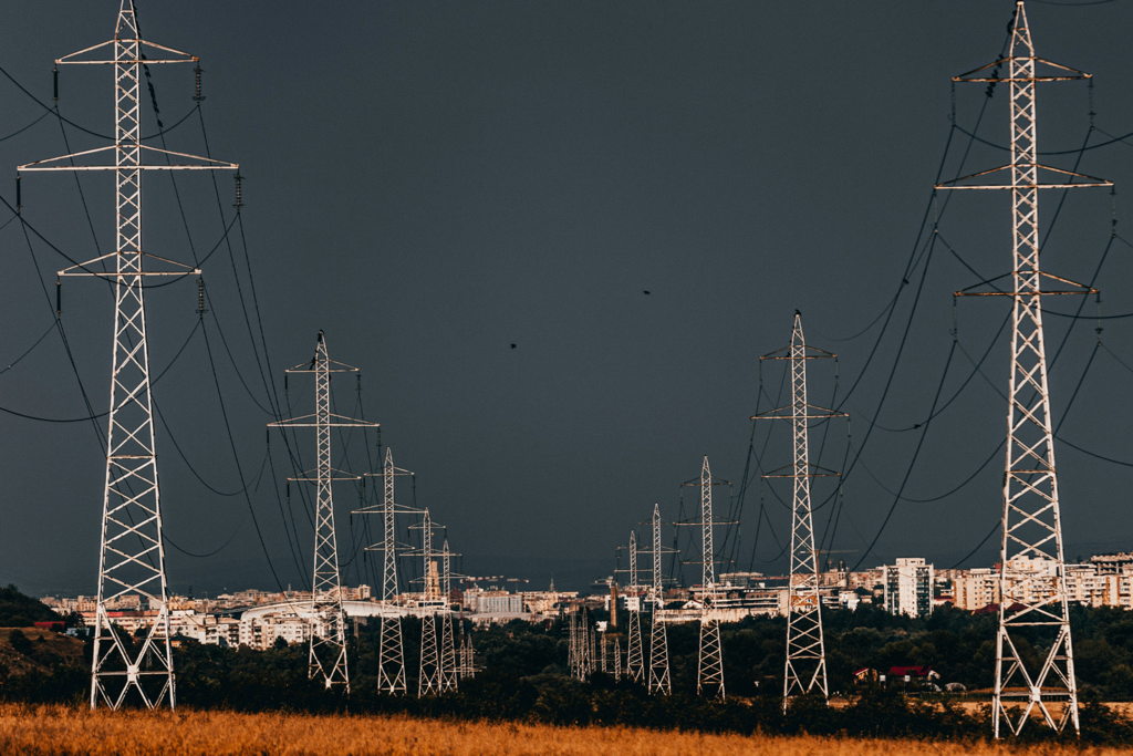 Por si no fuera lo suficientemente difícil entender la factura de la luz, Bruselas ha tenido una idea: pasar de 24 precios al día a 96