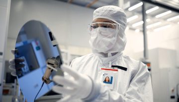 Apple dio cerrojazo a Intel hace años. Ahora Intel quiere colarse en Apple con un claro argumento: son de EEUU