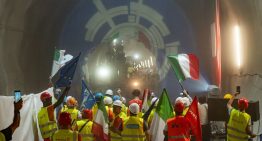 20 años después, Europa enfrenta una de las mayores hitos de ingeniería de su historia: el túnel ferroviario más largo del mundo