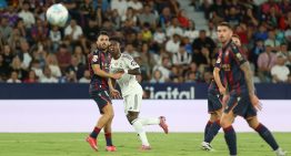 Vinicius recupera la sonrisa y lanza la victoria del Madrid contra el Levante