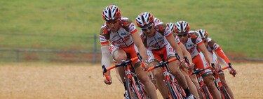 Ciclismo a 54 km/h sin pedalear: la ciencia que explica las propiedades aerodinámicas del pelotón