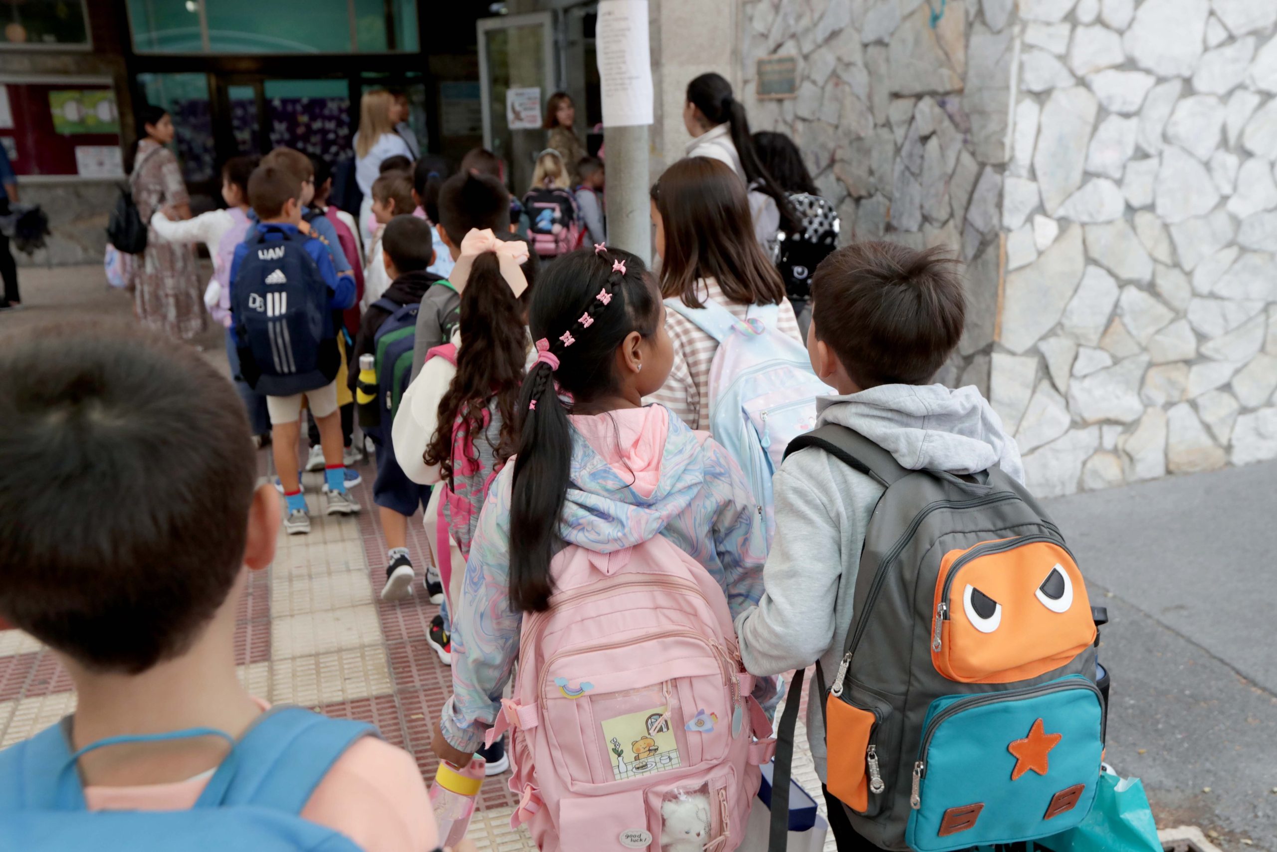 Primer día de clase, este año, en el colegio público Romo en Getxo, Bizkaia.
