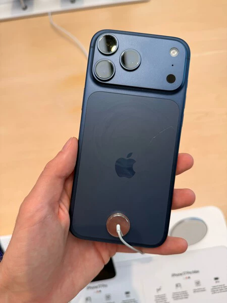 iPhone 17 Pro en la Apple Store de Zaragoza